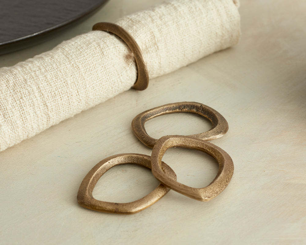 Moss Brass Napkin Rings - Set of 4 Gold Irregular Shape Table Decor-2